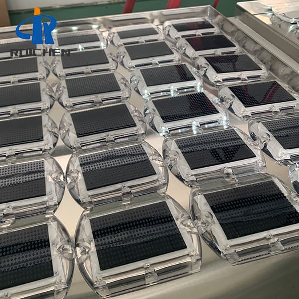<h3>White Solar Powered Road Studs Company In China-RUICHEN Solar </h3>
